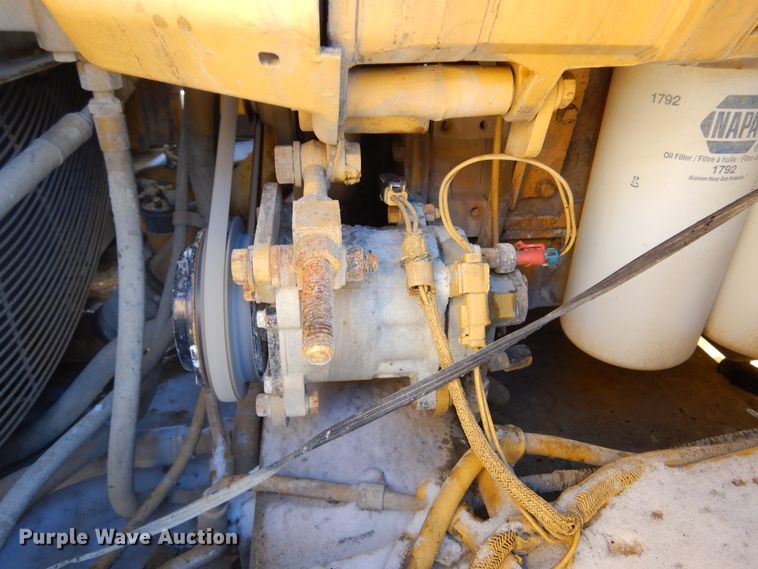 image for item MX9820 1995 Caterpillar 988F  wheel loader