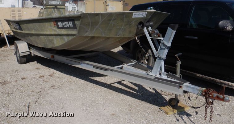 image for item DE7518 1999 SeaArk  boat