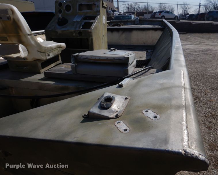 image for item DE7518 1999 SeaArk  boat