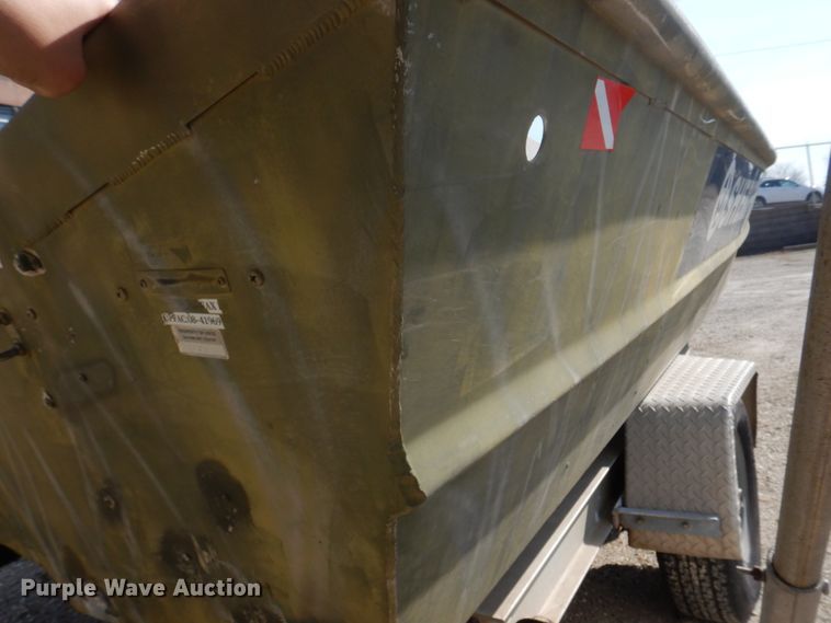 image for item DE7518 1999 SeaArk  boat