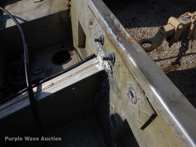 image for item DE7518 1999 SeaArk  boat