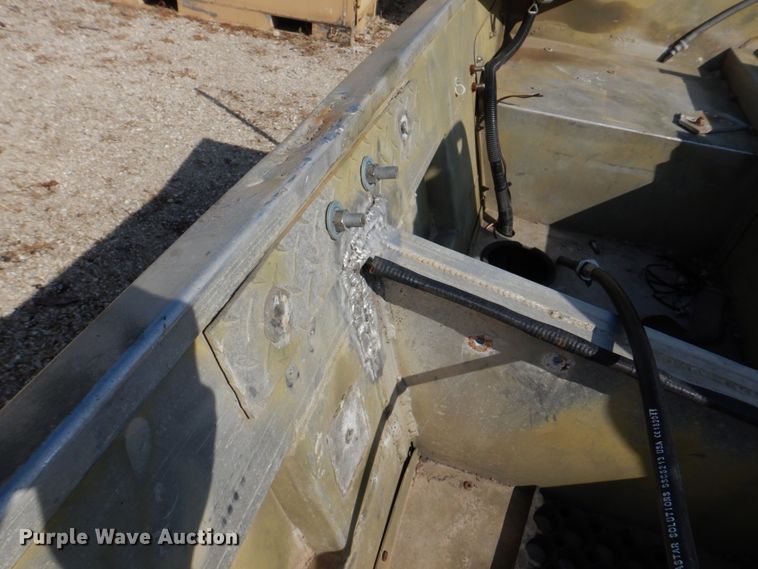 image for item DE7518 1999 SeaArk  boat