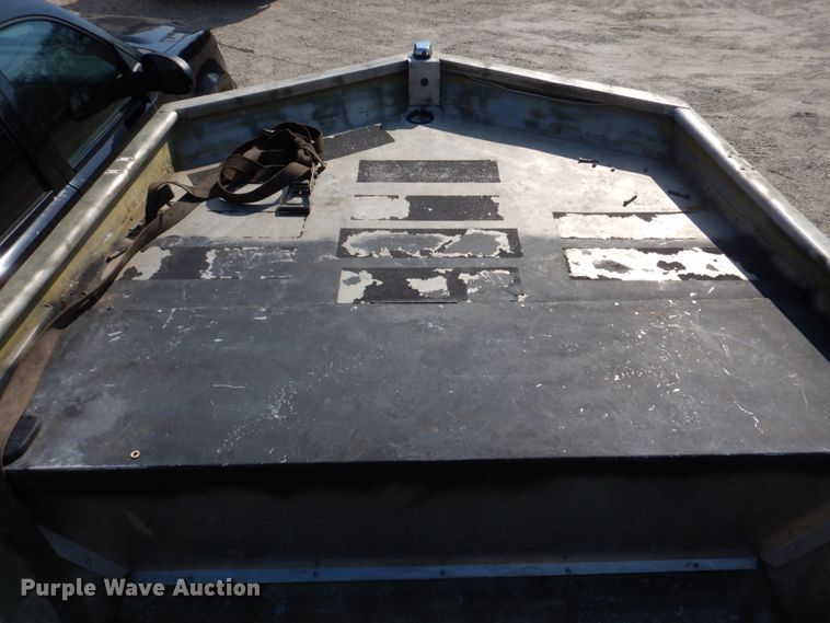 image for item DE7518 1999 SeaArk  boat