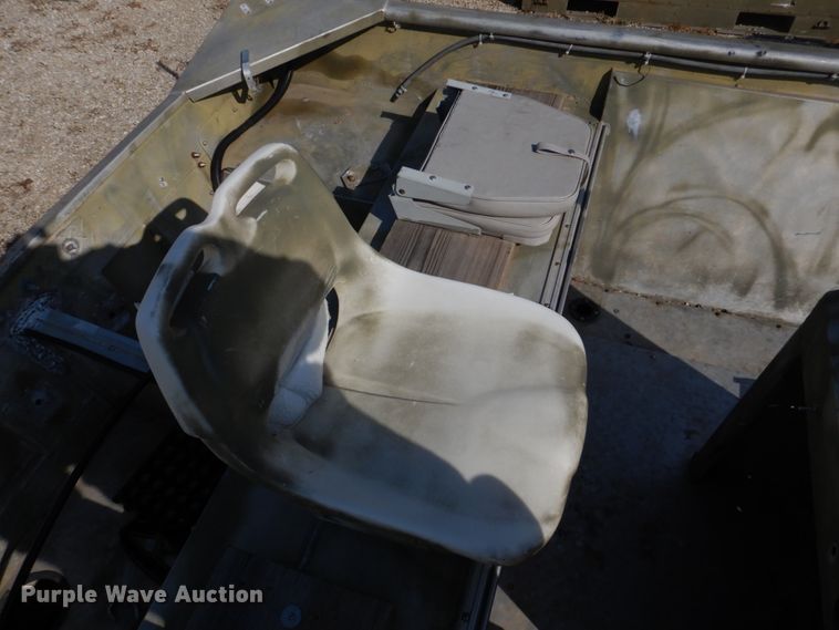 image for item DE7518 1999 SeaArk  boat