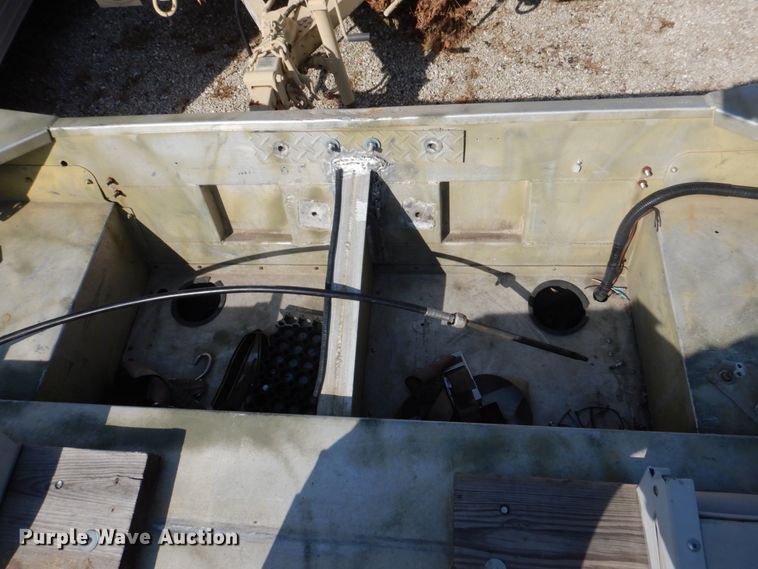 image for item DE7518 1999 SeaArk  boat