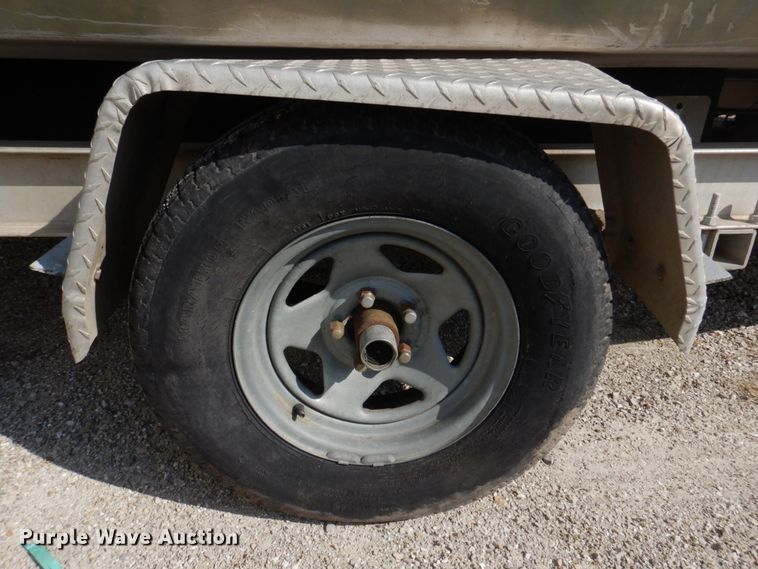 image for item DE7518 1999 SeaArk  boat