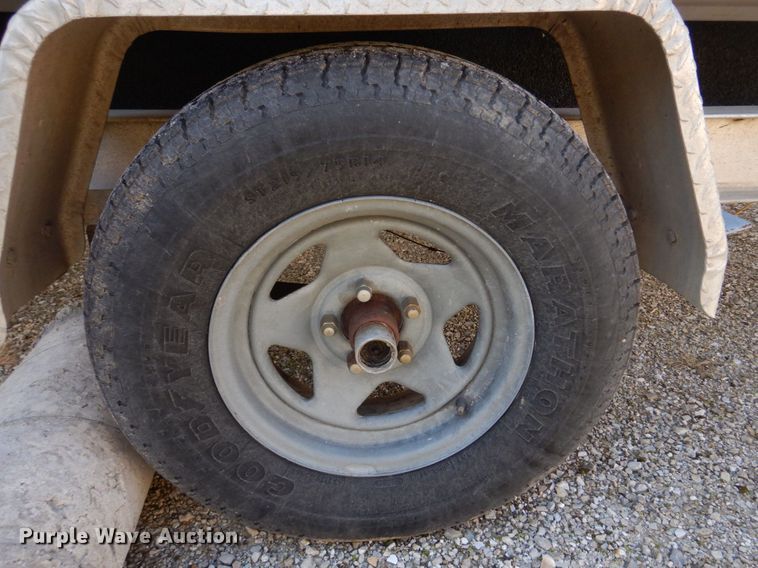 image for item DE7518 1999 SeaArk  boat