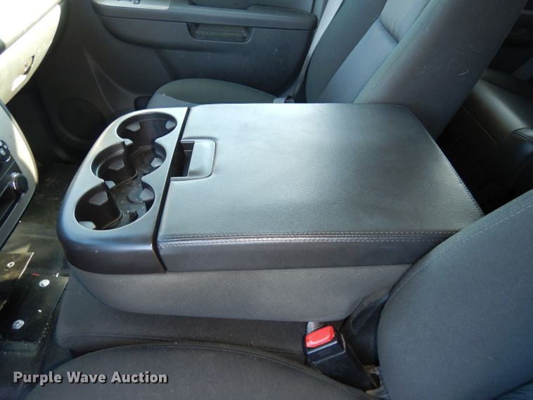 image for item DH8822 2013 Chevrolet Tahoe Police  SUV