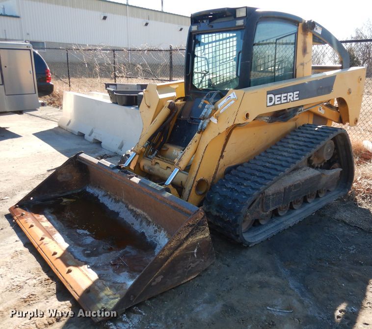 image for item DH8824 2008 John Deere CT332  tracked skid steer loader