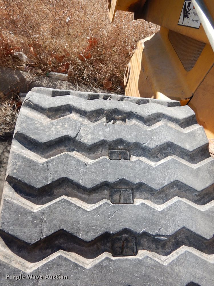 image for item DH8824 2008 John Deere CT332  tracked skid steer loader