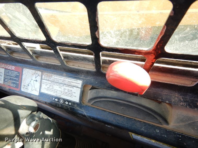 image for item DH8824 2008 John Deere CT332  tracked skid steer loader