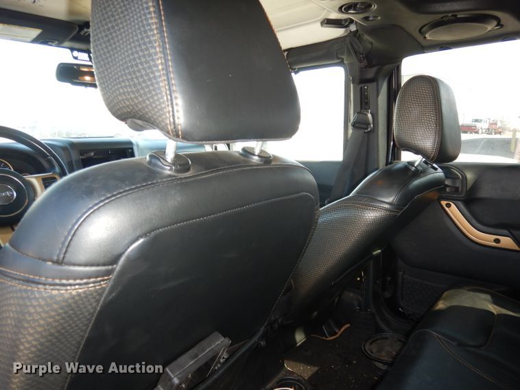 image for item DH8910 2014 Jeep Wrangler  SUV