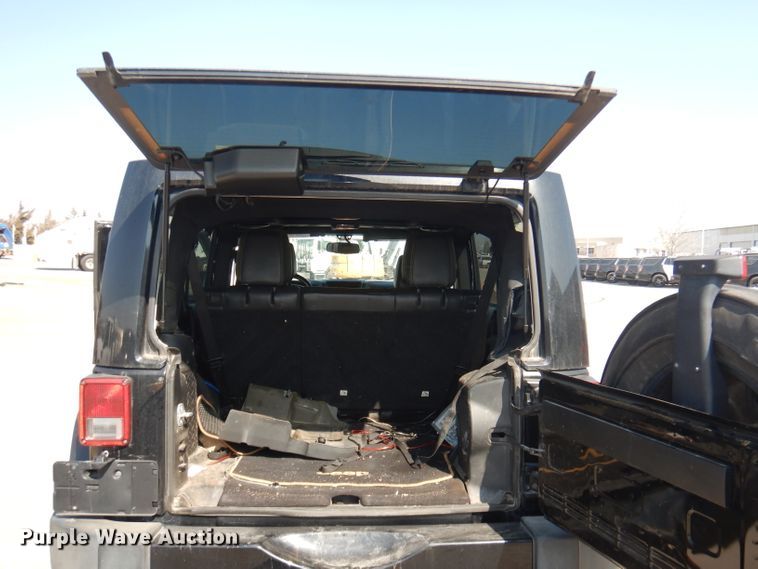 image for item DH8910 2014 Jeep Wrangler  SUV