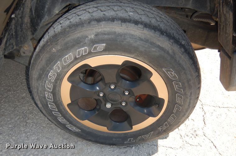 image for item DH8910 2014 Jeep Wrangler  SUV