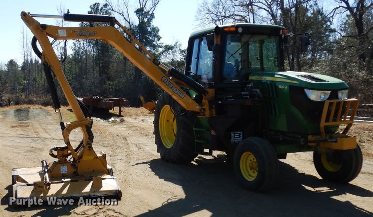 image for item DI8678 2013 John Deere 6105M  tractor