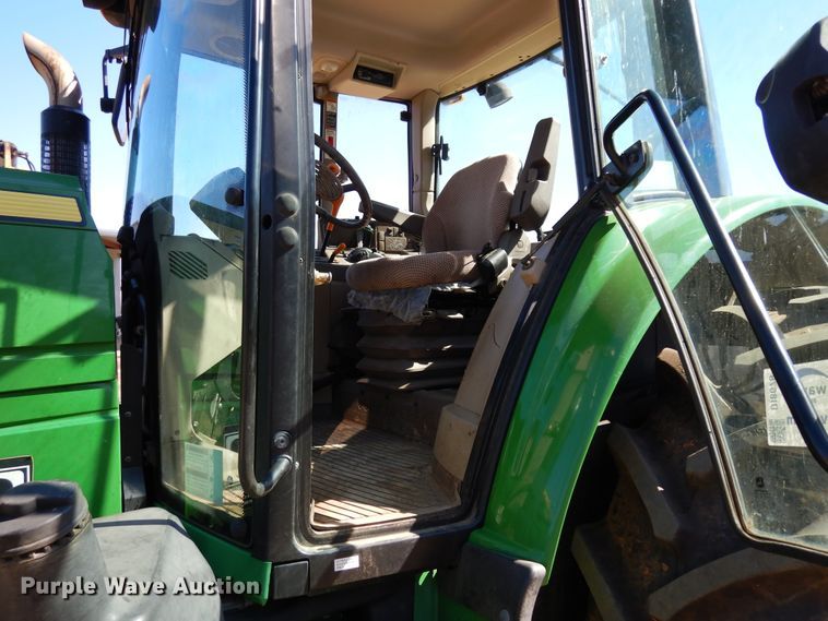 image for item DI8678 2013 John Deere 6105M  tractor