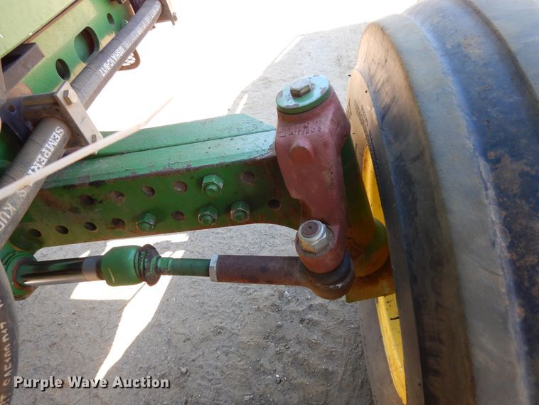 image for item DI8678 2013 John Deere 6105M  tractor