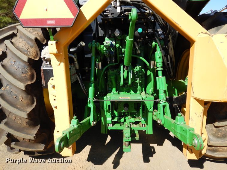 image for item DI8678 2013 John Deere 6105M  tractor