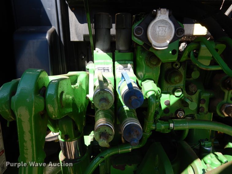 image for item DI8678 2013 John Deere 6105M  tractor