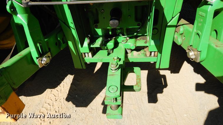 image for item DI8678 2013 John Deere 6105M  tractor