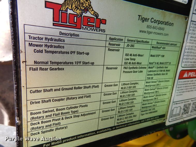 image for item DI8678 2013 John Deere 6105M  tractor