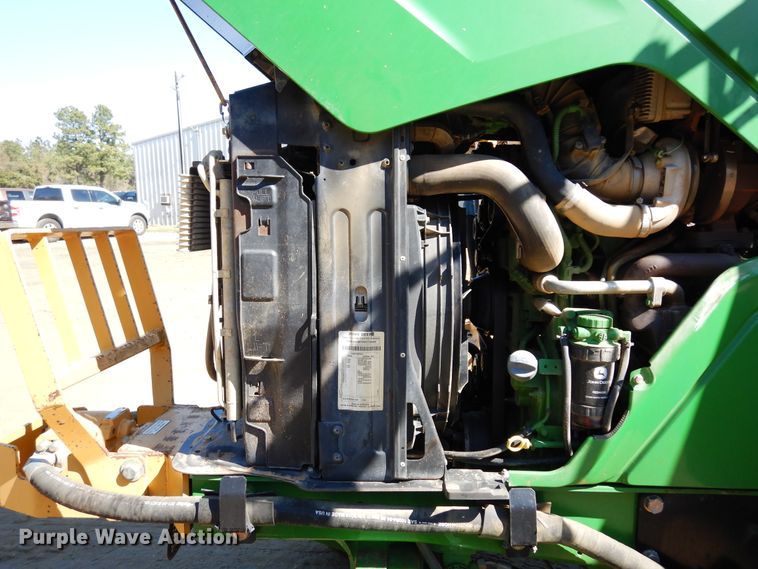 image for item DI8678 2013 John Deere 6105M  tractor