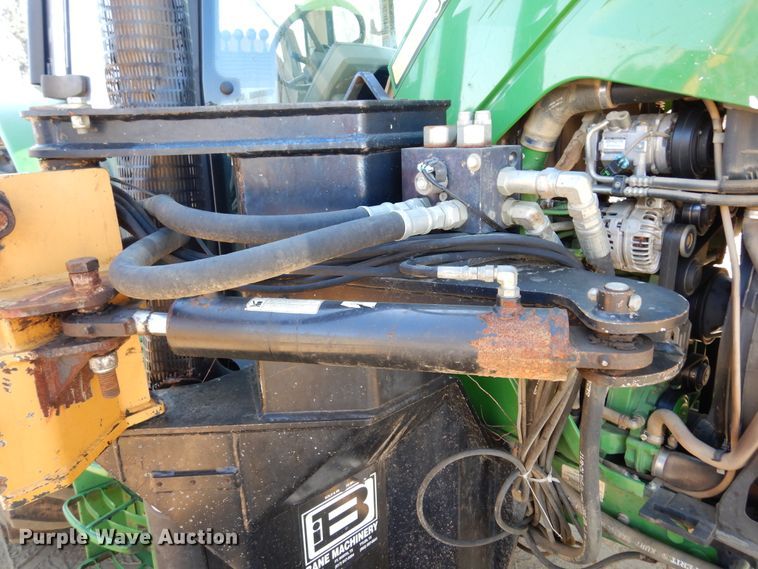 image for item DI8678 2013 John Deere 6105M  tractor