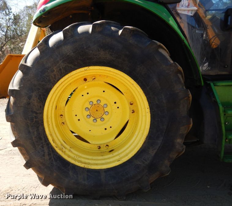 image for item DI8678 2013 John Deere 6105M  tractor