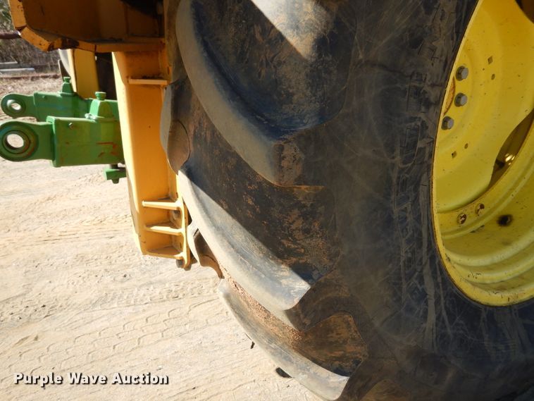 image for item DI8678 2013 John Deere 6105M  tractor