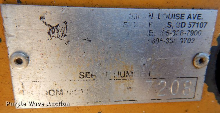 image for item DI8678 2013 John Deere 6105M  tractor