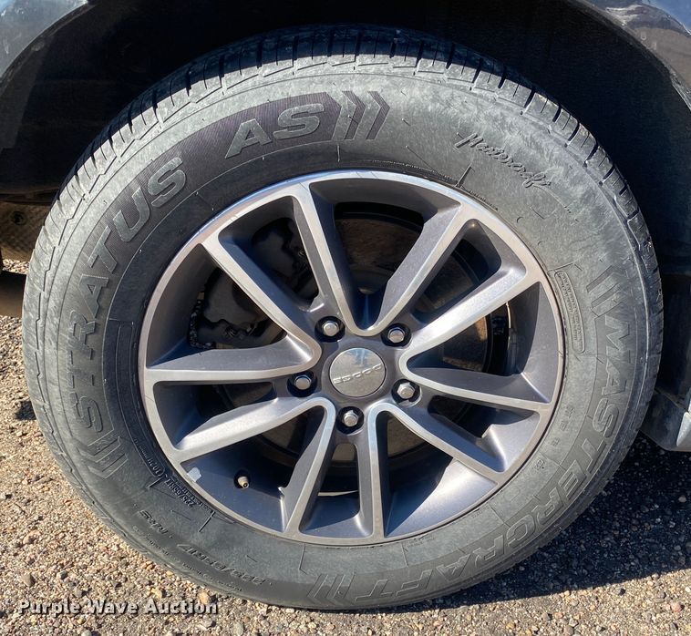 image for item DJ7585 2017 Dodge Grand Caravan  van