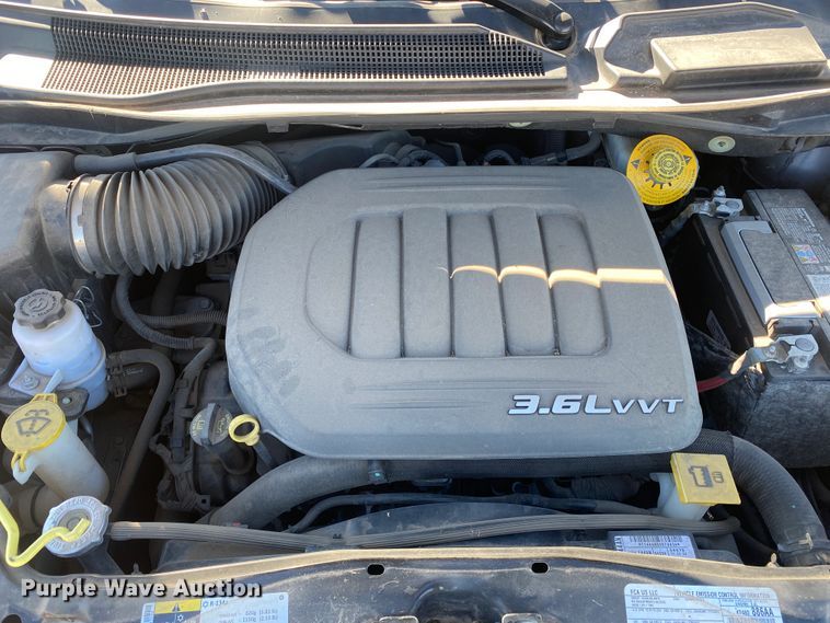 image for item DJ7586 2017 Dodge Grand Caravan  van