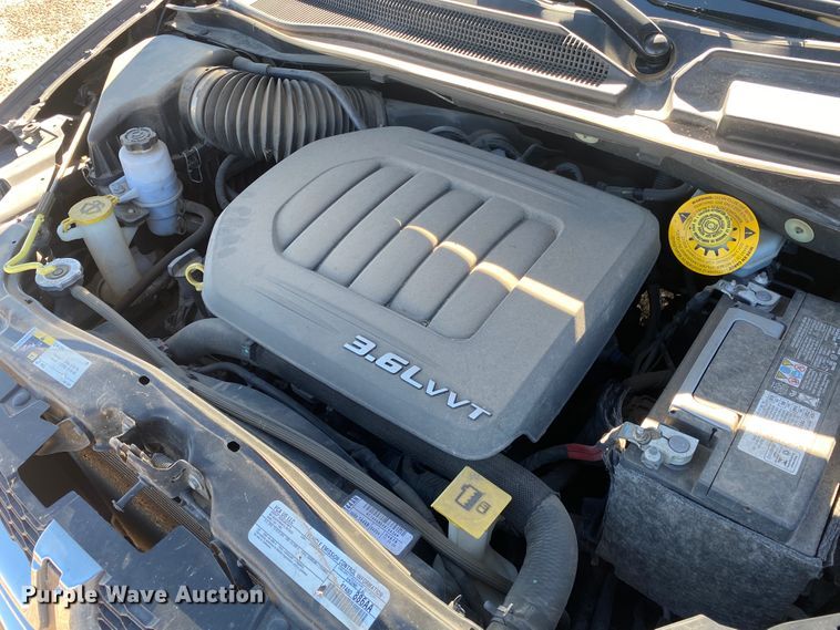 image for item DJ7586 2017 Dodge Grand Caravan  van