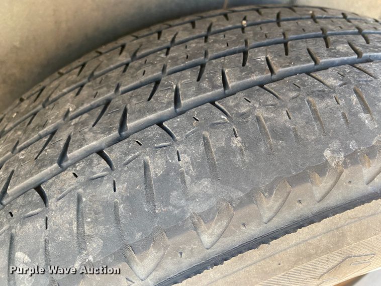 image for item DJ7586 2017 Dodge Grand Caravan  van