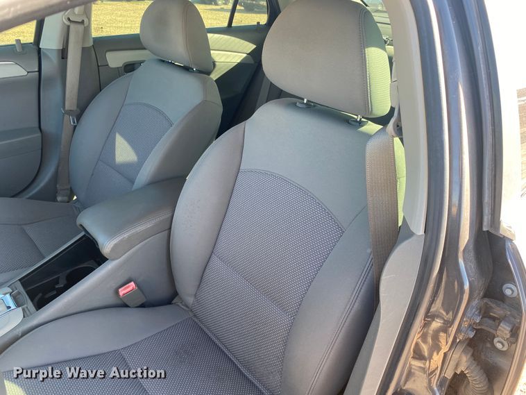 image for item DJ7587 2010 Chevrolet Malibu