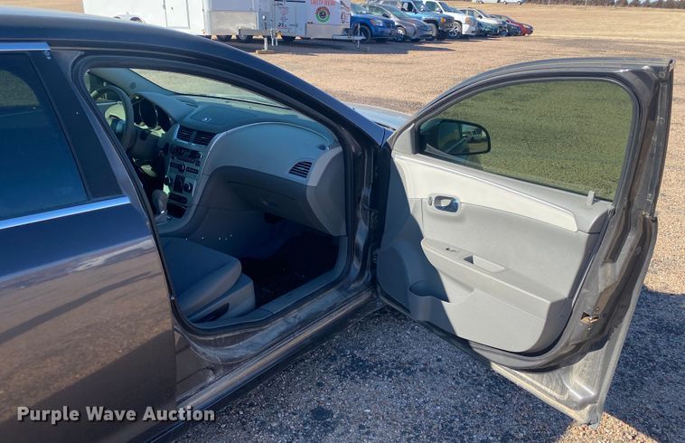 image for item DJ7587 2010 Chevrolet Malibu