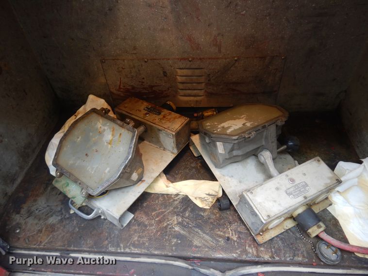 image for item DK4318 1987 Pierce  pumper fire truck