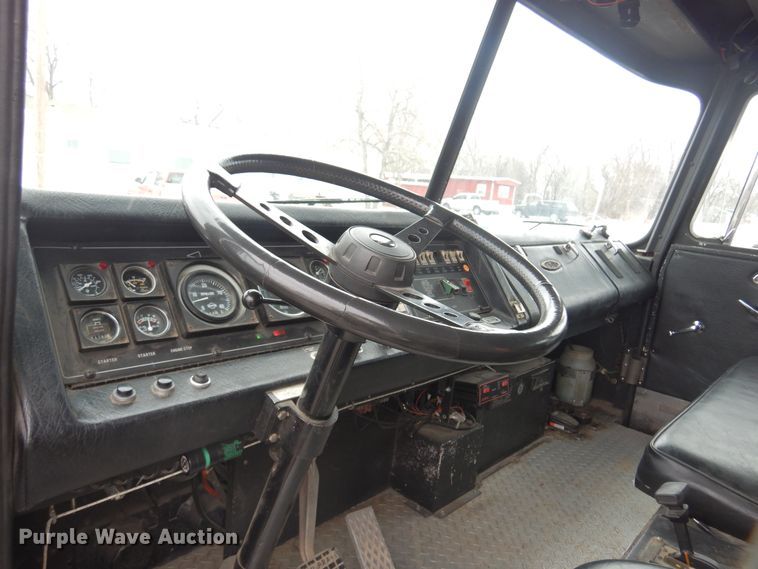 image for item DK4318 1987 Pierce  pumper fire truck