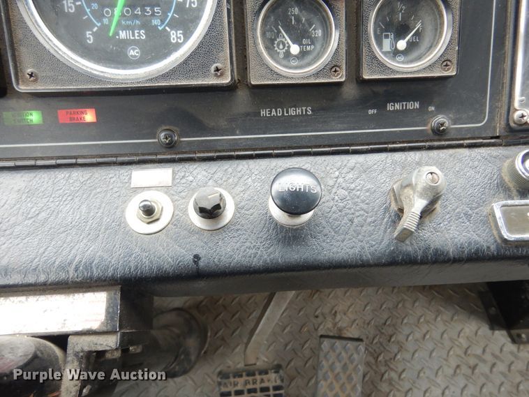 image for item DK4318 1987 Pierce  pumper fire truck