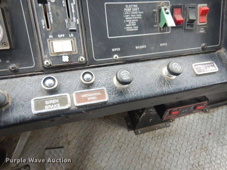 image for item DK4318 1987 Pierce  pumper fire truck