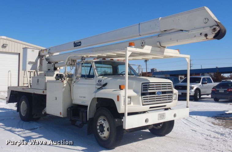 image for item DM5376 1994 Ford F700  bucket truck