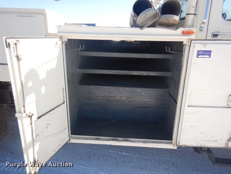 image for item DM5376 1994 Ford F700  bucket truck