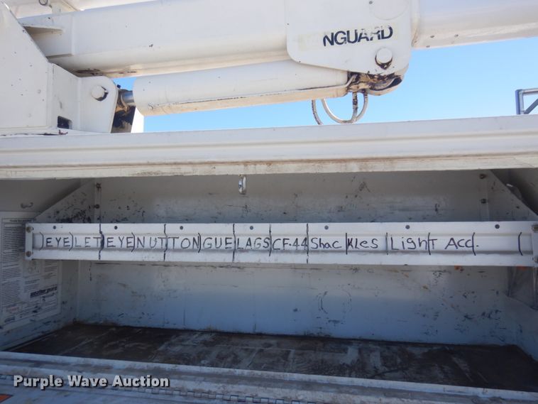 image for item DM5376 1994 Ford F700  bucket truck