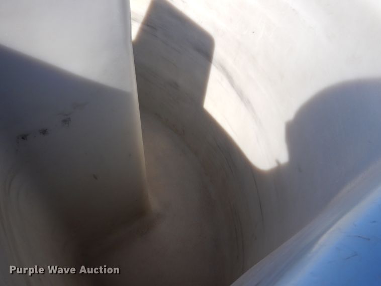 image for item DM5376 1994 Ford F700  bucket truck