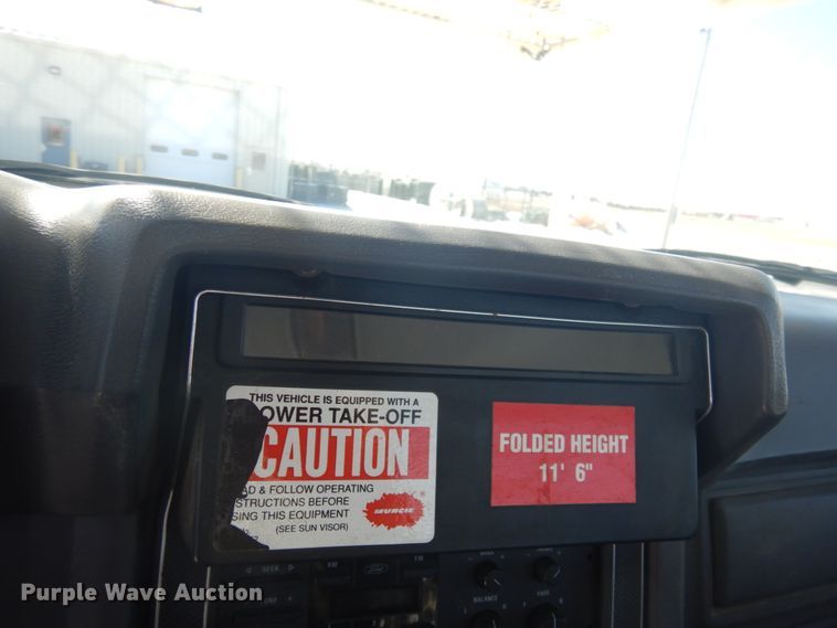 image for item DM5376 1994 Ford F700  bucket truck