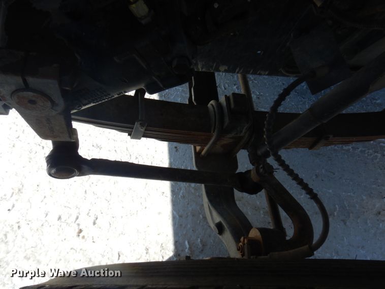 image for item DM5376 1994 Ford F700  bucket truck