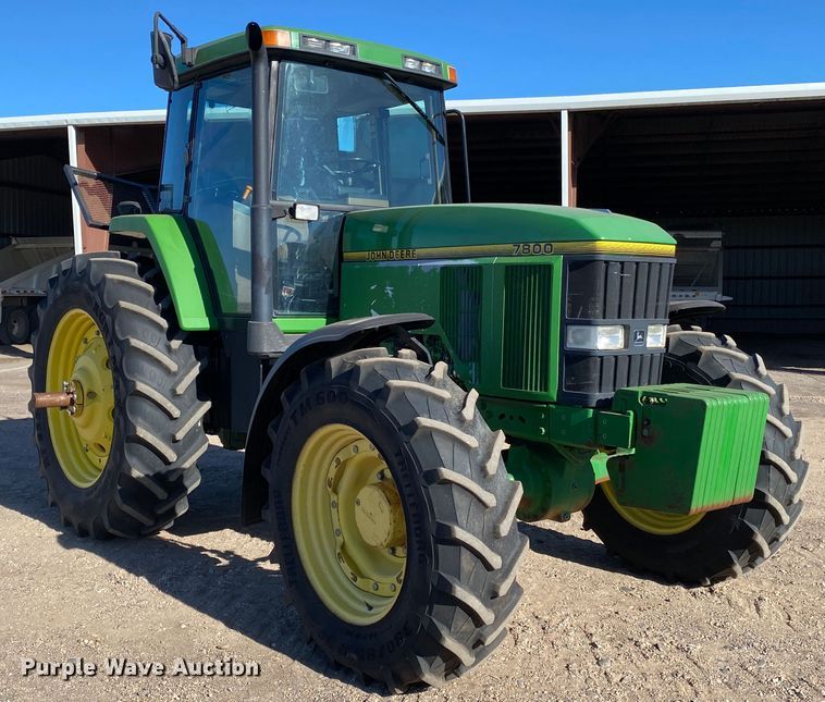 image for item DM8332 1993 John Deere 7800  MFWD tractor