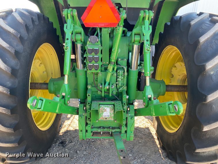 image for item DM8332 1993 John Deere 7800  MFWD tractor