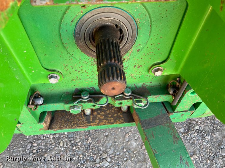 image for item DM8332 1993 John Deere 7800  MFWD tractor