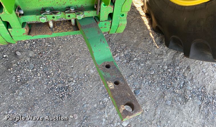 image for item DM8332 1993 John Deere 7800  MFWD tractor